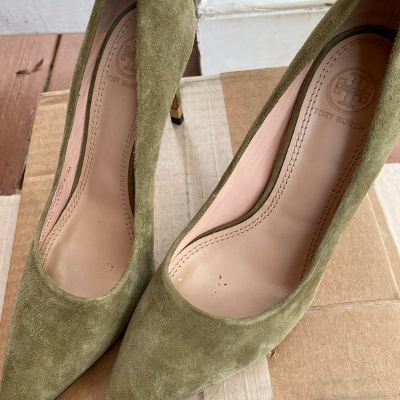 Green suede color Tory Burch heels - Picture 2 of 8